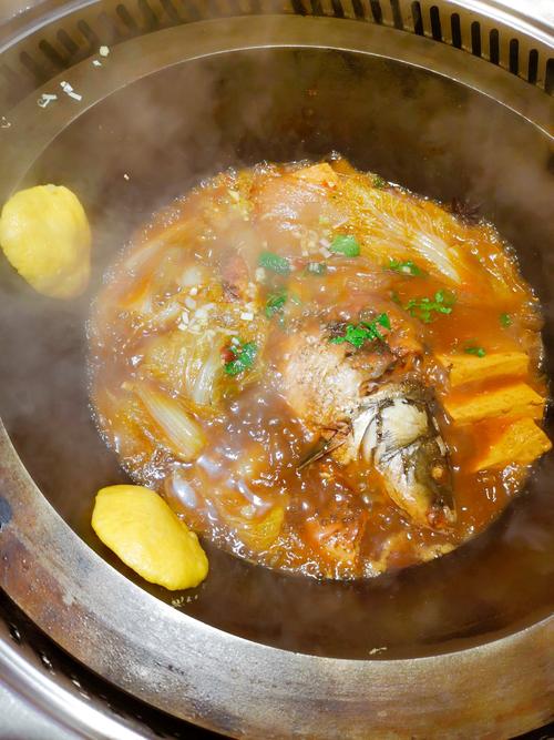炖大鱼的家常做法(炖大鱼怎么炖?)-第2张图片-窝头美食网 炖大鱼的家常做法(炖大鱼怎么炖?)-第2张图片-窝头美食网