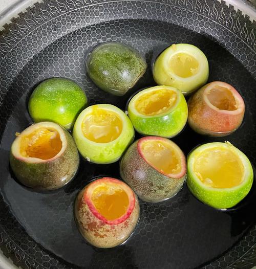 百香果酱的做法(百香果酱的做法与功效)-第3张图片-窝头美食网 百香果酱的做法(百香果酱的做法与功效)-第3张图片-窝头美食网