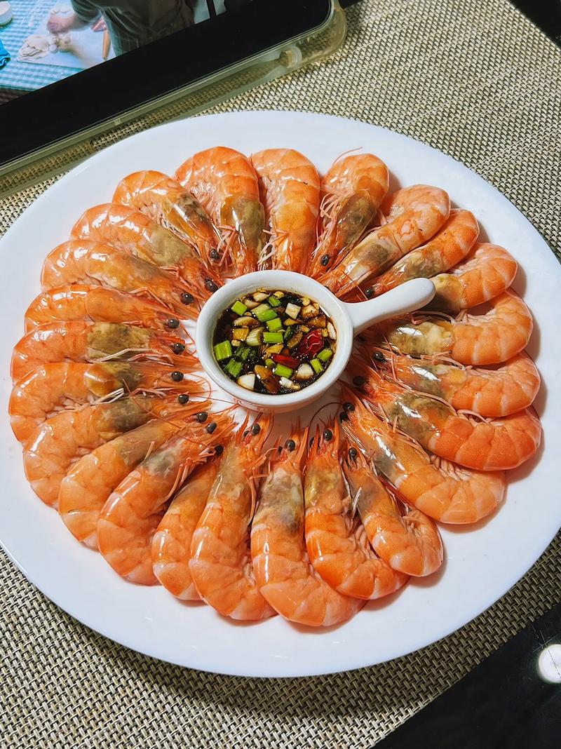蒜蓉水晶虾的做法(水晶虾做法大全)-第5张图片-窝头美食网 蒜蓉水晶虾的做法(水晶虾做法大全)-第5张图片-窝头美食网