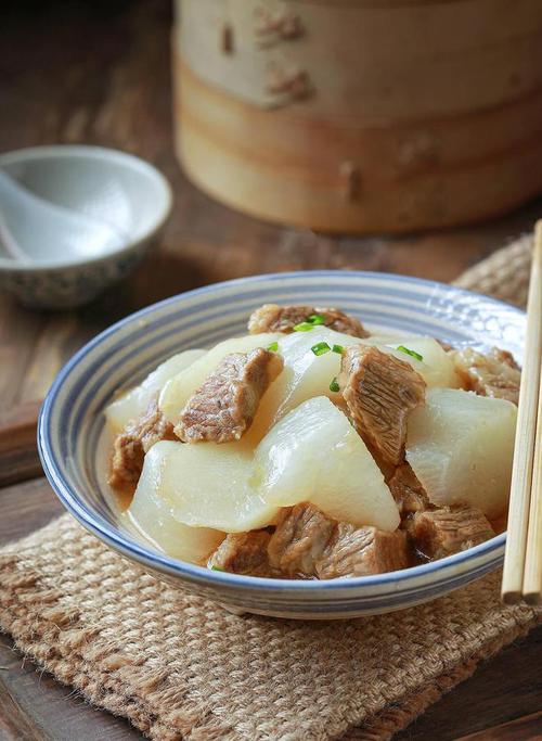 萝卜烧羊肉的家常做法(炖羊肉三放三不放)-第4张图片-窝头美食网 萝卜烧羊肉的家常做法(炖羊肉三放三不放)-第4张图片-窝头美食网