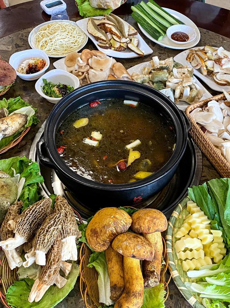 菌汤火锅做法(菌汤火锅做法家常做法)-第5张图片-窝头美食网 菌汤火锅做法(菌汤火锅做法家常做法)-第5张图片-窝头美食网