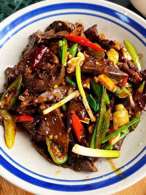 猪肺怎么炒好吃(晒干的猪肺怎么做好吃)-第6张图片-窝头美食网 猪肺怎么炒好吃(晒干的猪肺怎么做好吃)-第6张图片-窝头美食网