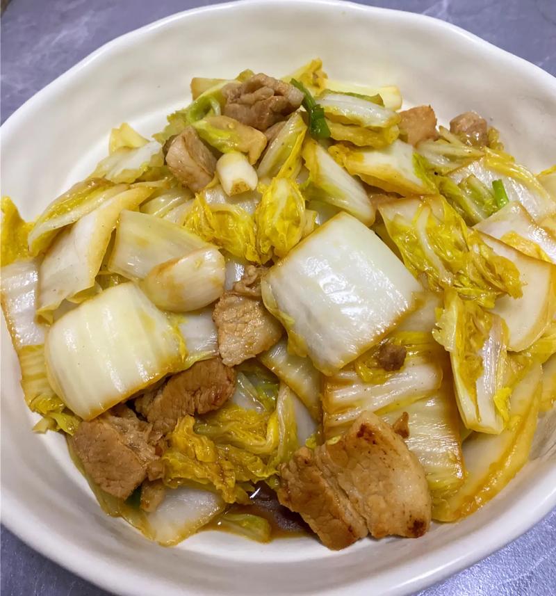 肉炒圆白菜的家常做法(肉炒圆白菜的家常做法窍门)-第4张图片-窝头美食网 肉炒圆白菜的家常做法(肉炒圆白菜的家常做法窍门)-第4张图片-窝头美食网