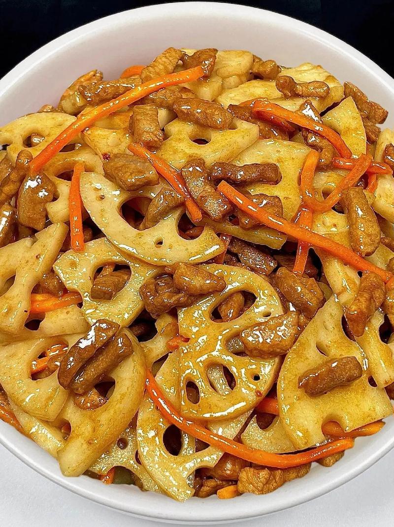 莲藕炒肉做法(莲藕炒肉片做法)-第5张图片-窝头美食网 莲藕炒肉做法(莲藕炒肉片做法)-第5张图片-窝头美食网