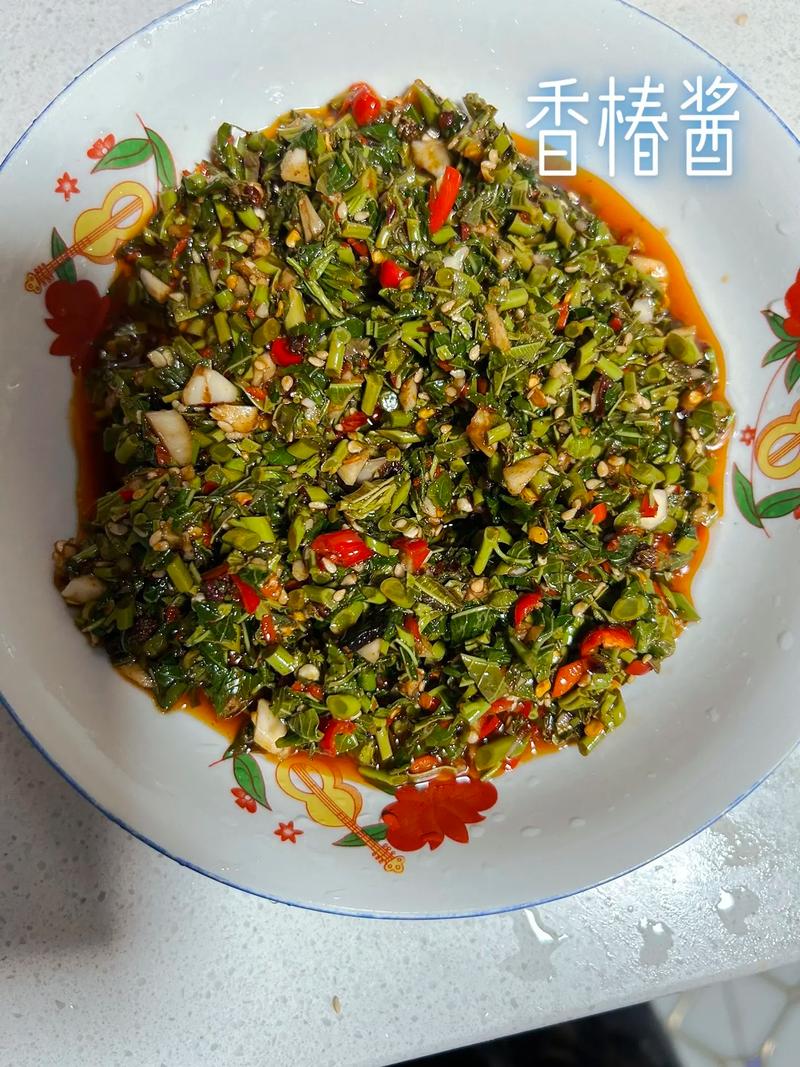 辣椒香椿酱的做法大全（香椿辣椒酱怎样做）-第3张图片-窝头美食网