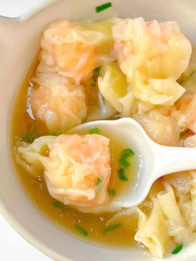 虾馄饨的做法(虾的馄饨馅儿怎么做)-第5张图片-窝头美食网 虾馄饨的做法(虾的馄饨馅儿怎么做)-第5张图片-窝头美食网