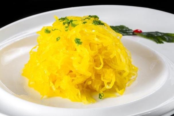 金瓜丝的做法大全（金瓜丝有什么营养）-第6张图片-窝头美食网