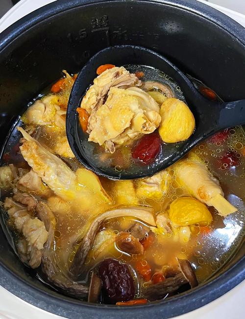 栗子鸡汤的做法(栗子鸡汤的做法视频)-第5张图片-窝头美食网 栗子鸡汤的做法(栗子鸡汤的做法视频)-第5张图片-窝头美食网