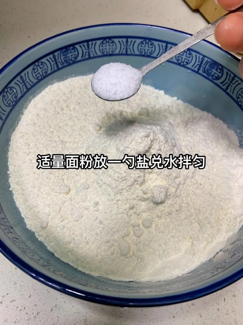 簿饼皮的做法大全(薄饼皮怎么做才能薄如纸)-第6张图片-窝头美食网 簿饼皮的做法大全(薄饼皮怎么做才能薄如纸)-第6张图片-窝头美食网