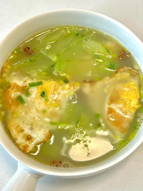黄瓜豆腐汤的做法(黄瓜豆腐汤可以减肥吗)-第1张图片-窝头美食网 黄瓜豆腐汤的做法(黄瓜豆腐汤可以减肥吗)-第1张图片-窝头美食网