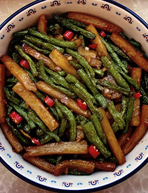 红豇豆怎么炒好吃(红豇豆怎么炒好吃又营养)-第5张图片-窝头美食网 红豇豆怎么炒好吃(红豇豆怎么炒好吃又营养)-第5张图片-窝头美食网
