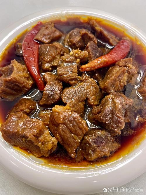 红烧牛肉家常做法（红烧牛肉家常做法步骤）-第1张图片-窝头美食网