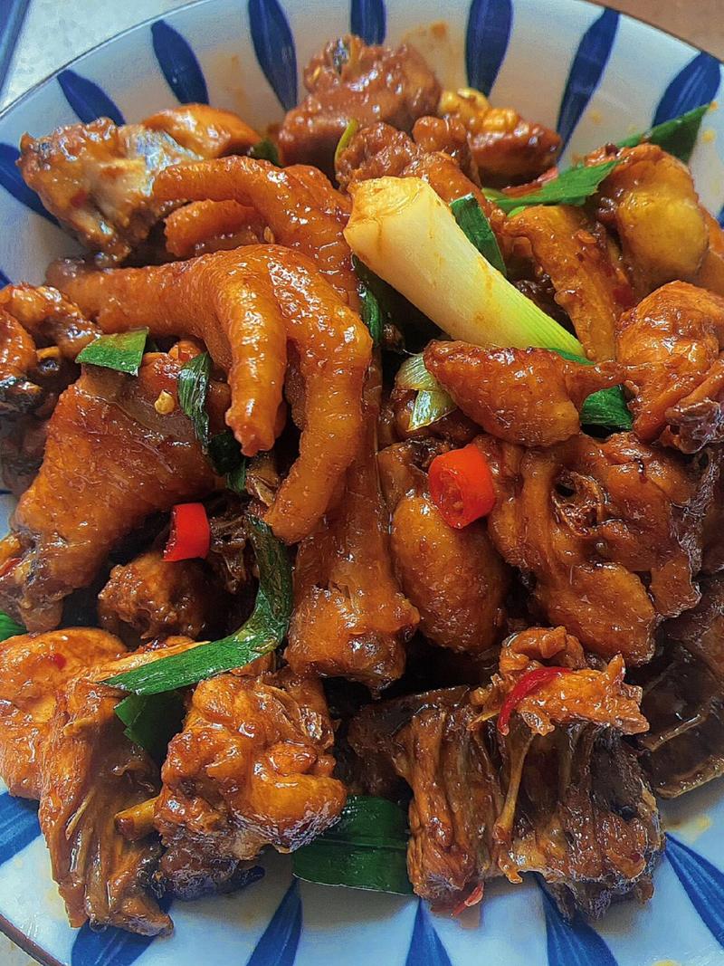 炒鸡的家常做法(炒鸡的家常做法简单味精的配料)-第2张图片-窝头美食网 炒鸡的家常做法(炒鸡的家常做法简单味精的配料)-第2张图片-窝头美食网