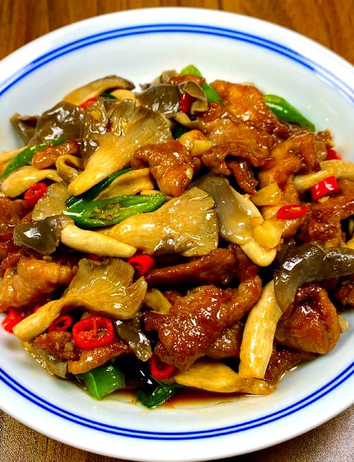 栗蘑菇怎么做好吃(栗蘑的做法大全集)-第7张图片-窝头美食网 栗蘑菇怎么做好吃(栗蘑的做法大全集)-第7张图片-窝头美食网