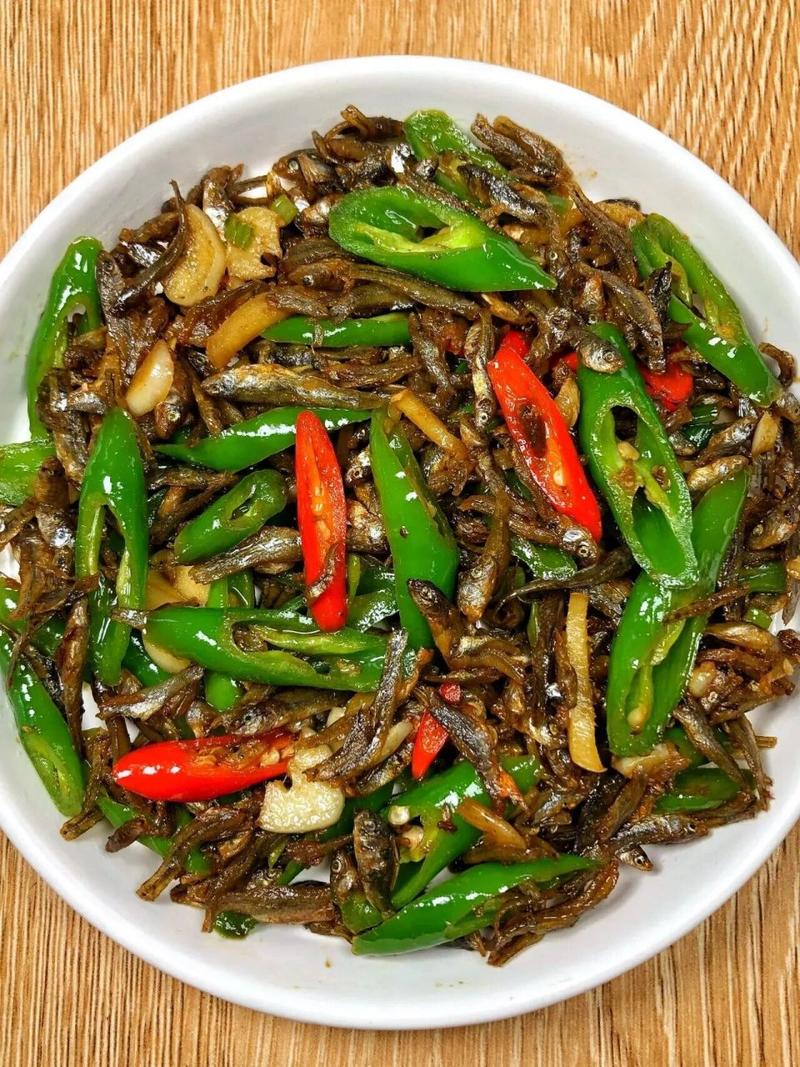 小鱼仔的做法(莴笋炒小鱼仔的做法)-第5张图片-窝头美食网 小鱼仔的做法(莴笋炒小鱼仔的做法)-第5张图片-窝头美食网