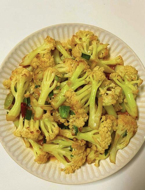 花菜跟什么炒好吃(花菜跟什么炒好吃又营养)-第4张图片-窝头美食网 花菜跟什么炒好吃(花菜跟什么炒好吃又营养)-第4张图片-窝头美食网