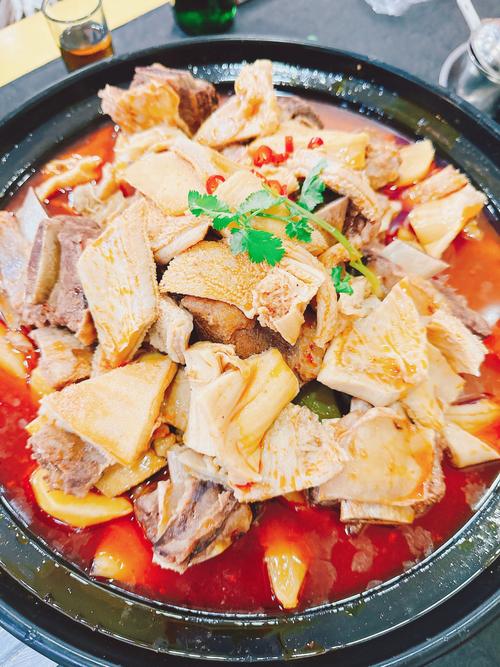 牛肚火锅的做法（牛腩火锅的做法）-第1张图片-窝头美食网