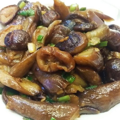 香菇酱炒什么菜好吃（香菇酱炒菜好吃吗）-第2张图片-窝头美食网