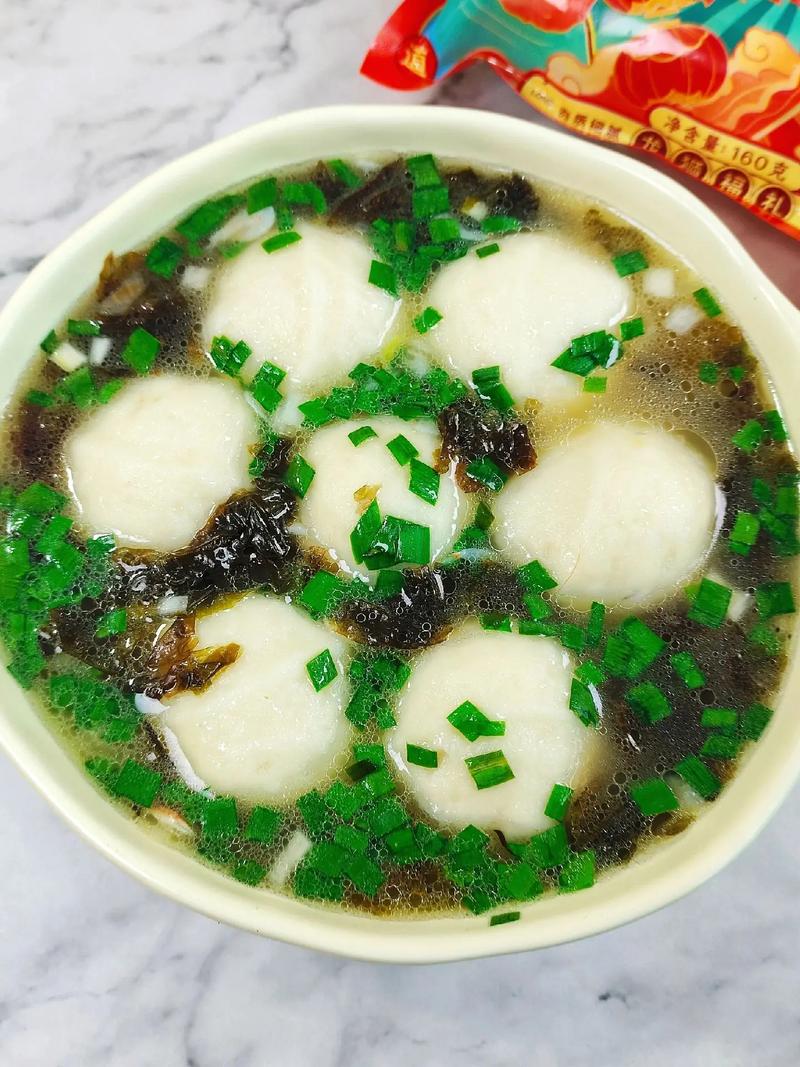 鱼丸怎么煮汤好吃（怎样做鱼丸汤好喝）-第2张图片-窝头美食网