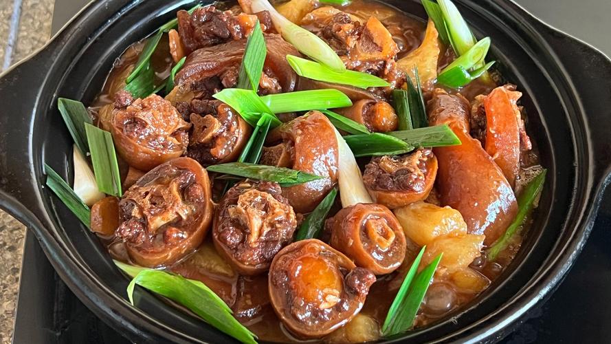 红烧牛尾做法（炆牛尾巴的做法和配料）-第3张图片-窝头美食网