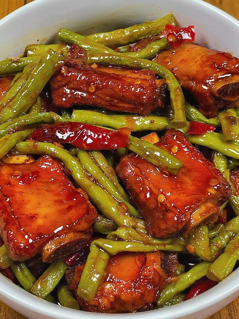 猪肉炖豆角的做法(猪肉炖豆角的做法炖多长时间能熟)-第8张图片-窝头美食网 猪肉炖豆角的做法(猪肉炖豆角的做法炖多长时间能熟)-第8张图片-窝头美食网