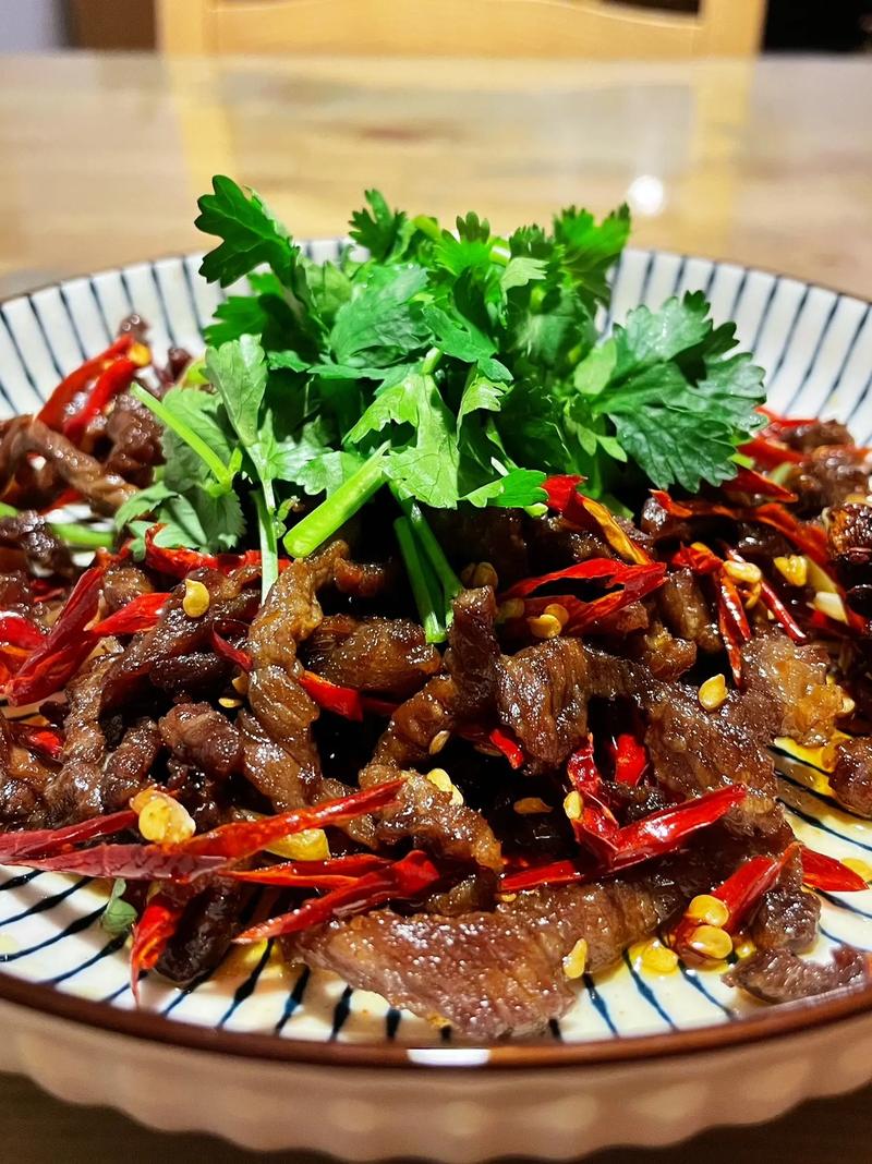 牛健肉的家常做法大全(牛建的肉怎么做才好吃?)-第3张图片-窝头美食网 牛健肉的家常做法大全(牛建的肉怎么做才好吃?)-第3张图片-窝头美食网
