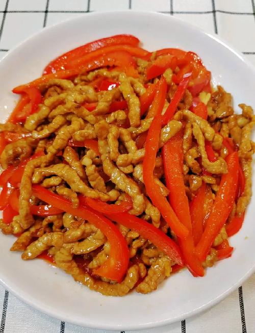甜椒肉丝家常做法大全(甜椒肉丝家常做法大全视频)-第1张图片-窝头美食网 甜椒肉丝家常做法大全(甜椒肉丝家常做法大全视频)-第1张图片-窝头美食网