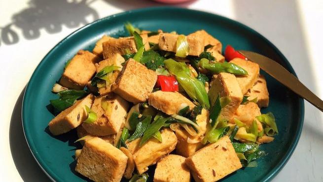 冻豆腐怎么做好吃(冻豆腐怎么做好吃又简单做法)-第3张图片-窝头美食网 冻豆腐怎么做好吃(冻豆腐怎么做好吃又简单做法)-第3张图片-窝头美食网
