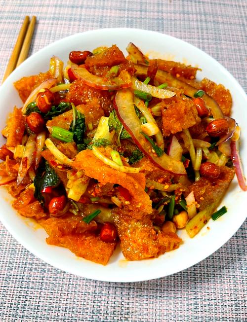 炒油皮的做法大全(油皮小炒)-第6张图片-窝头美食网 炒油皮的做法大全(油皮小炒)-第6张图片-窝头美食网