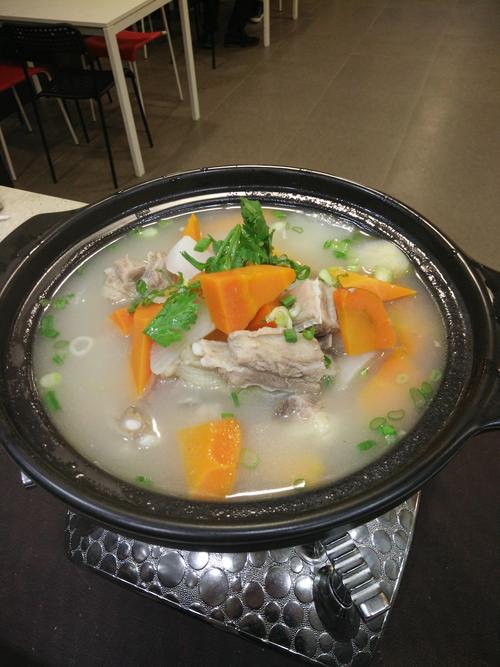 萝卜羊排汤的做法(萝卜煲羊排窍门)-第3张图片-窝头美食网 萝卜羊排汤的做法(萝卜煲羊排窍门)-第3张图片-窝头美食网