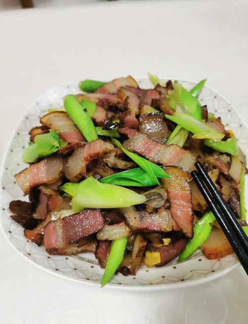 熏肉做法(熏肉做法全过程)-第8张图片-窝头美食网 熏肉做法(熏肉做法全过程)-第8张图片-窝头美食网
