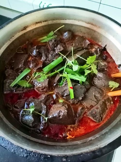 生的羊血怎么做好吃(生羊血怎么做成血块)-第3张图片-窝头美食网 生的羊血怎么做好吃(生羊血怎么做成血块)-第3张图片-窝头美食网