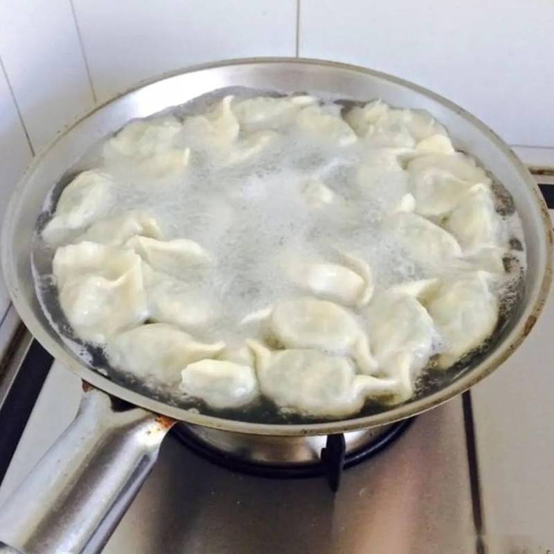 剩饺子怎么做好吃(怎么调饺子馅才好吃)-第1张图片-窝头美食网 剩饺子怎么做好吃(怎么调饺子馅才好吃)-第1张图片-窝头美食网