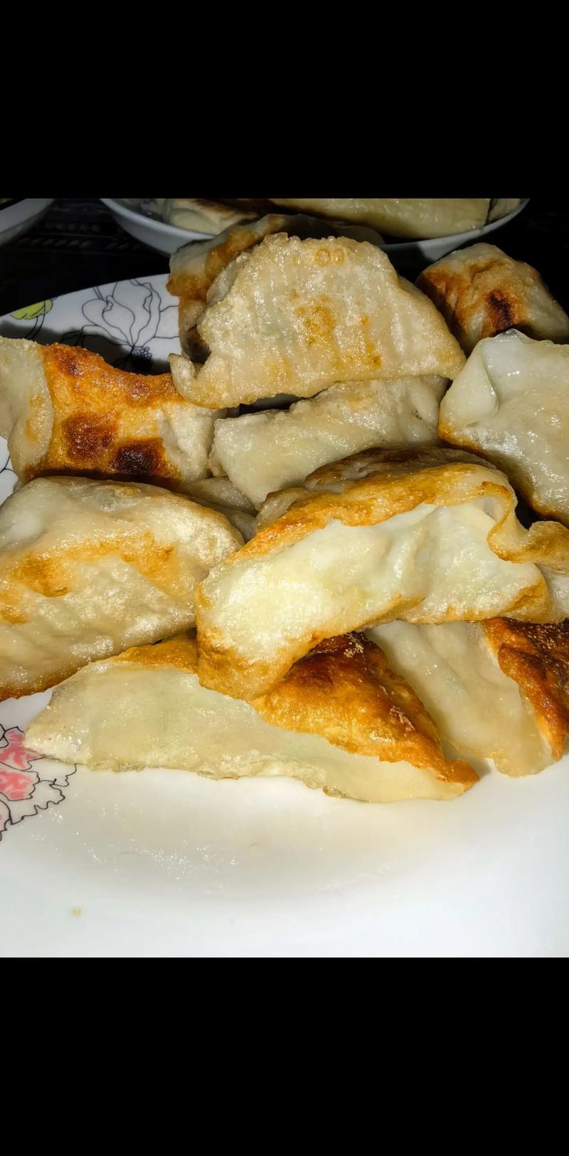 剩饺子怎么做好吃(怎么调饺子馅才好吃)-第4张图片-窝头美食网 剩饺子怎么做好吃(怎么调饺子馅才好吃)-第4张图片-窝头美食网