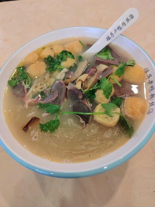 老鸭粉丝汤怎么做好吃(老鸭粉丝汤配方教程)-第6张图片-窝头美食网 老鸭粉丝汤怎么做好吃(老鸭粉丝汤配方教程)-第6张图片-窝头美食网