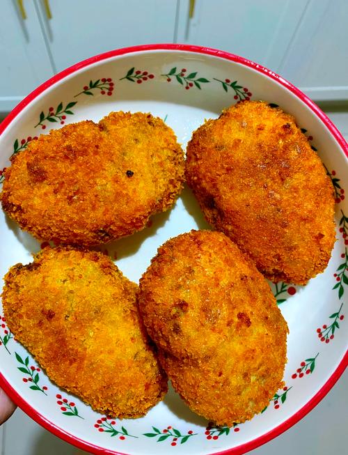 可乐饼好吃吗(可乐饼食材)-第5张图片-窝头美食网 可乐饼好吃吗(可乐饼食材)-第5张图片-窝头美食网