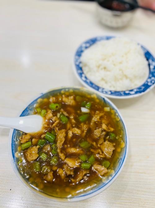 大米过油肉的做法(过油肉炒米)-第1张图片-窝头美食网 大米过油肉的做法(过油肉炒米)-第1张图片-窝头美食网