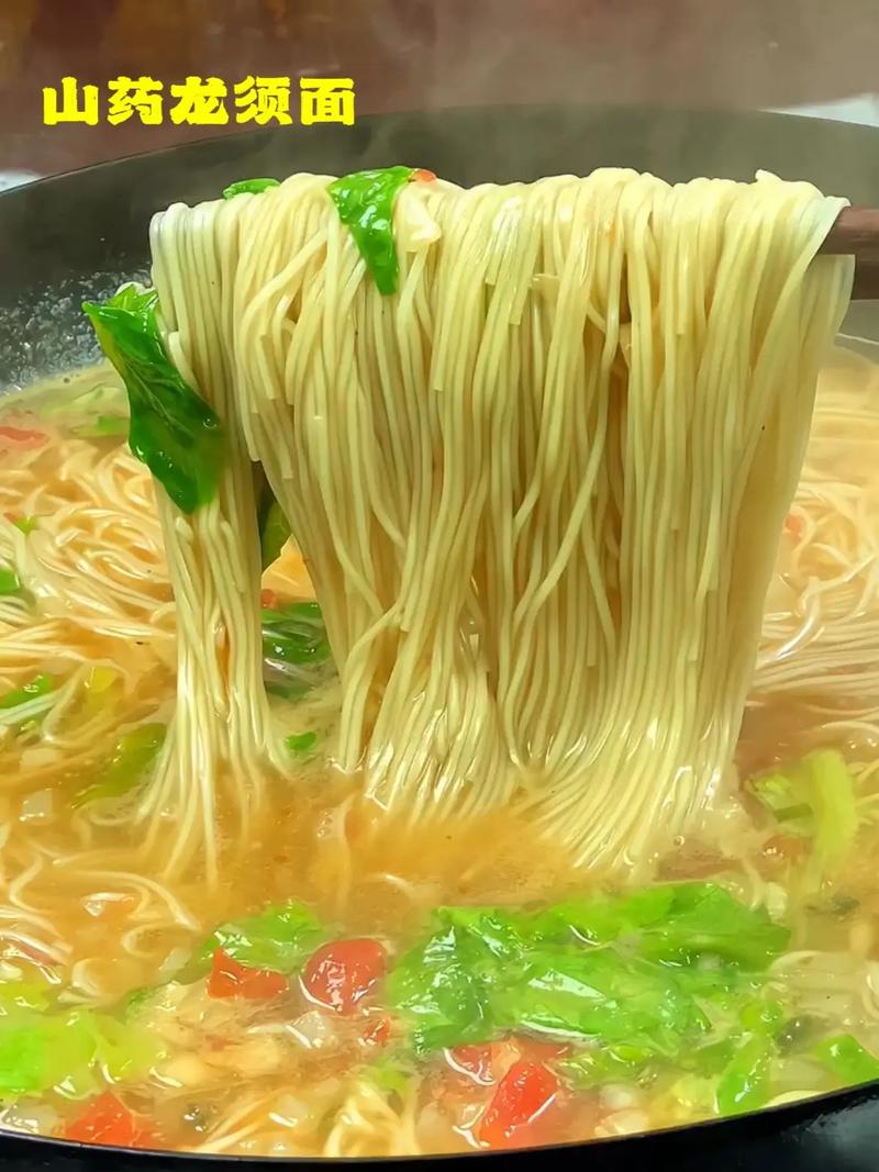 家常龙须面怎么做好吃(好吃的龙须面做法)-第1张图片-窝头美食网 家常龙须面怎么做好吃(好吃的龙须面做法)-第1张图片-窝头美食网