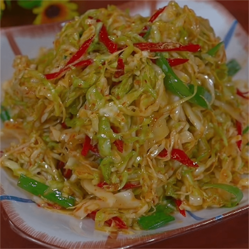 凉拌卷心菜的家常做法(凉拌卷心菜图片)-第2张图片-窝头美食网 凉拌卷心菜的家常做法(凉拌卷心菜图片)-第2张图片-窝头美食网