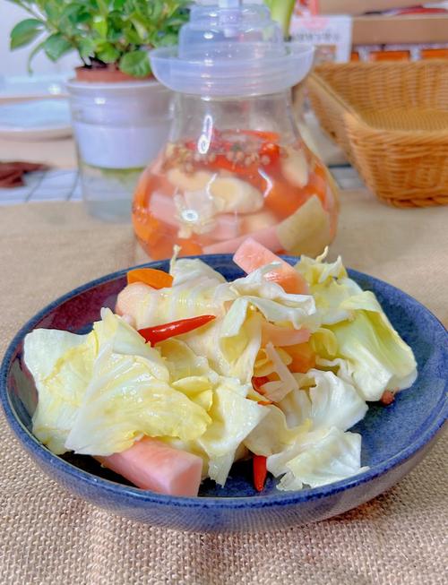 四川泡菜做法(四川泡菜做法和步骤腌制时间长的)-第5张图片-窝头美食网 四川泡菜做法(四川泡菜做法和步骤腌制时间长的)-第5张图片-窝头美食网