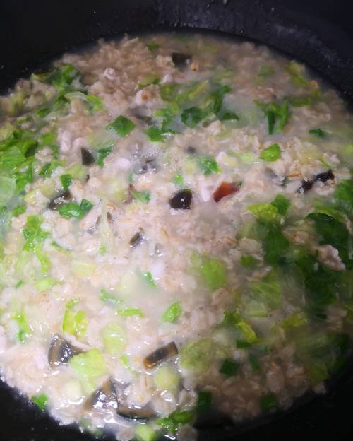 皮蛋粥家常做法(皮蛋粥怎做)-第5张图片-窝头美食网 皮蛋粥家常做法(皮蛋粥怎做)-第5张图片-窝头美食网