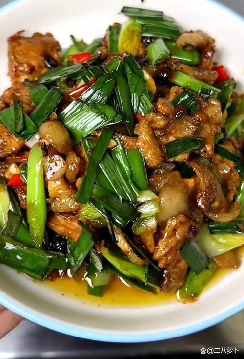 青蒜苗怎么做好吃(蒜苗根须怎么做好吃)-第2张图片-窝头美食网 青蒜苗怎么做好吃(蒜苗根须怎么做好吃)-第2张图片-窝头美食网