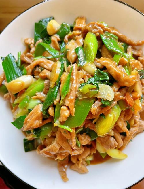青蒜苗怎么做好吃(蒜苗根须怎么做好吃)-第3张图片-窝头美食网 青蒜苗怎么做好吃(蒜苗根须怎么做好吃)-第3张图片-窝头美食网