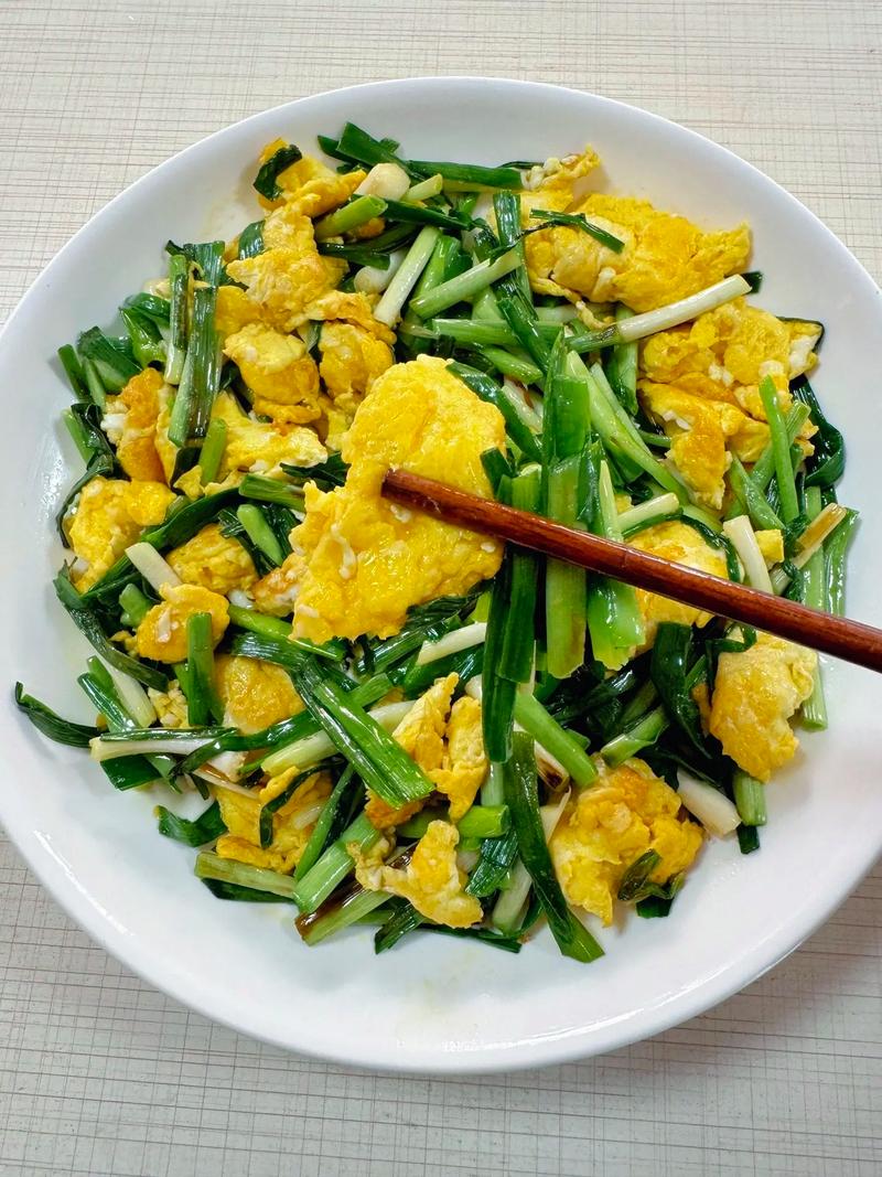 青蒜苗怎么做好吃(蒜苗根须怎么做好吃)-第8张图片-窝头美食网 青蒜苗怎么做好吃(蒜苗根须怎么做好吃)-第8张图片-窝头美食网