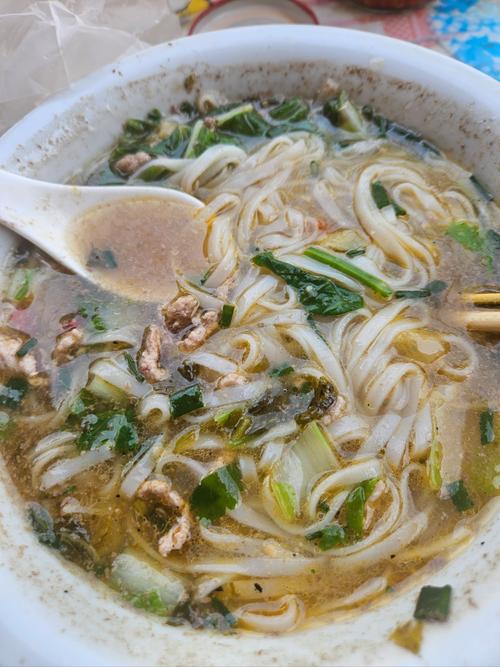 煮粉的家常做法(煮粉的做法视频)-第7张图片-窝头美食网 煮粉的家常做法(煮粉的做法视频)-第7张图片-窝头美食网