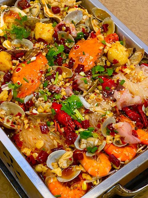 海鲜锅家常做法(海鲜锅菜谱)-第1张图片-窝头美食网 海鲜锅家常做法(海鲜锅菜谱)-第1张图片-窝头美食网