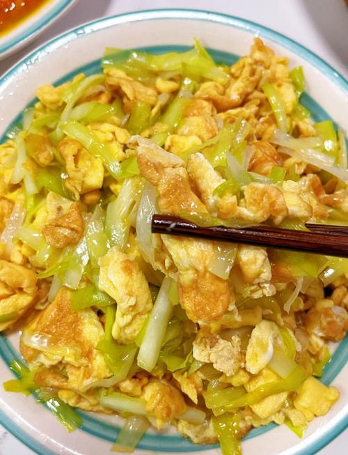 韭黄炒蛋怎么炒好吃(韭黄炒蛋怎么炒比较好)-第5张图片-窝头美食网 韭黄炒蛋怎么炒好吃(韭黄炒蛋怎么炒比较好)-第5张图片-窝头美食网
