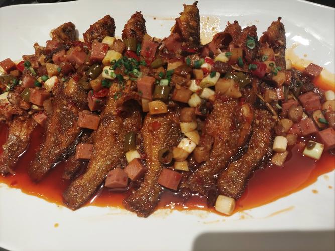 黄辣丁的做法(火锅鱼黄辣丁的做法)-第2张图片-窝头美食网 黄辣丁的做法(火锅鱼黄辣丁的做法)-第2张图片-窝头美食网