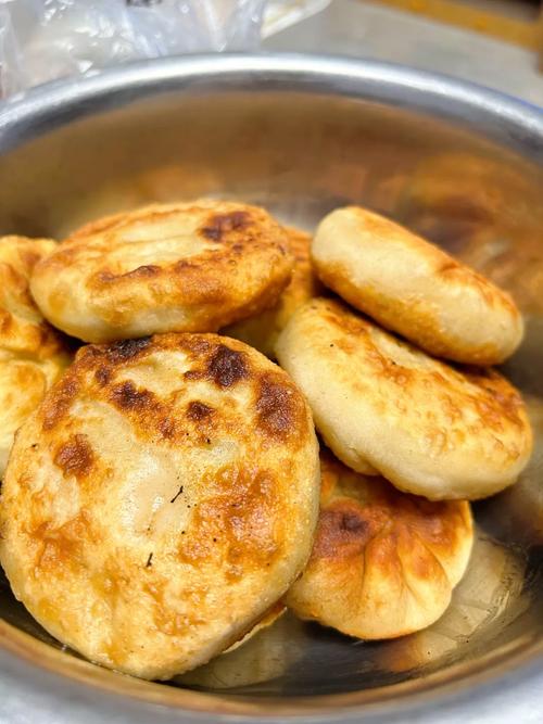 白菜饼的家常做法大全（白菜饼的多种吃法）-第3张图片-窝头美食网