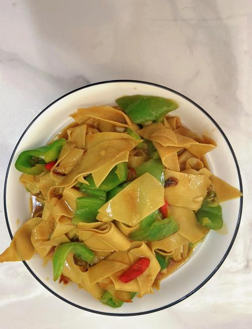 豆皮怎样做好吃(豆皮怎样做好吃视频)-第2张图片-窝头美食网 豆皮怎样做好吃(豆皮怎样做好吃视频)-第2张图片-窝头美食网
